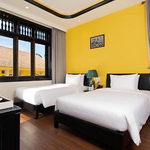 Deluxe Family Suite